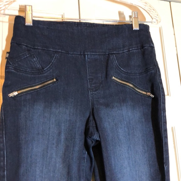 Rock & Republic Fever Denim RX Slimming Zipper Pockets Pull On SZ 6 - Picture 2 of 7